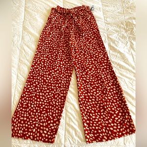 FOREVER 21 The Mia Pant Palazzo Style - Medium (NWT)